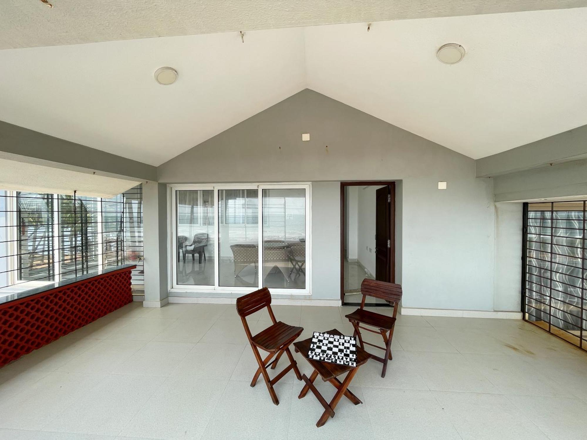 Gintara Beach Homestay By Evaddo Kalyanpur Bagian luar foto